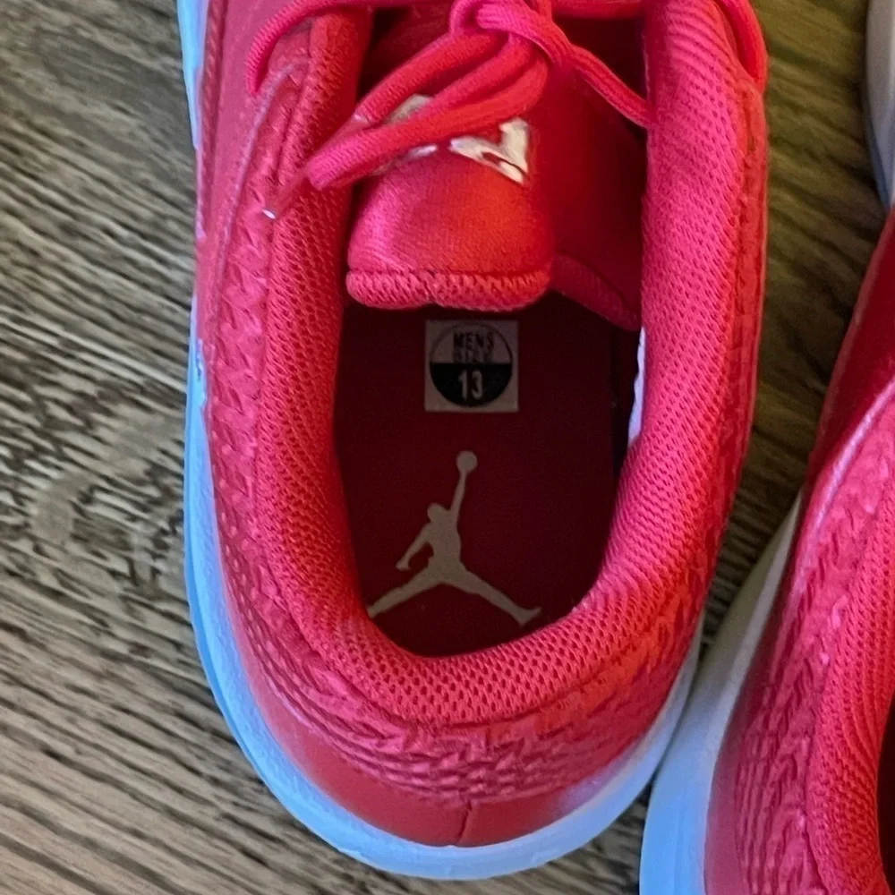 JORDAN MAX AURA 3
